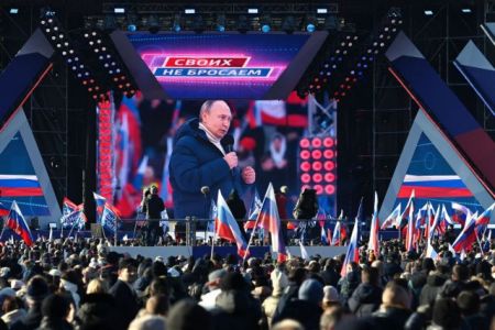 Ρωσία: Διεκόπη ξαφνικά η ομιλία του Πούτιν – Μιλούσε για την εισβολή στην Ουκρανία