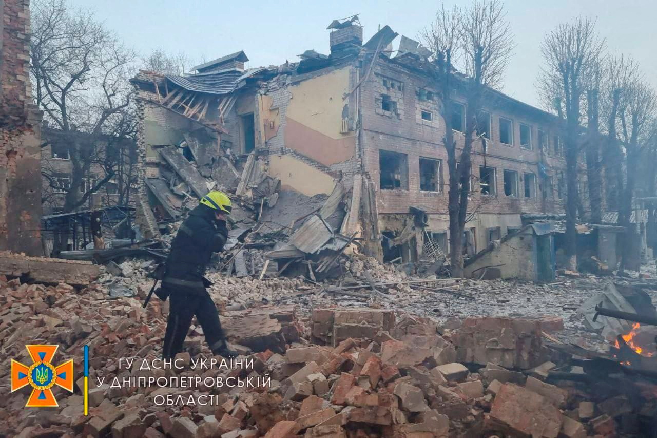Ουκρανία: Βομβαρδίστηκε ξανά το αεροδρόμιο στο Ντνίπρο