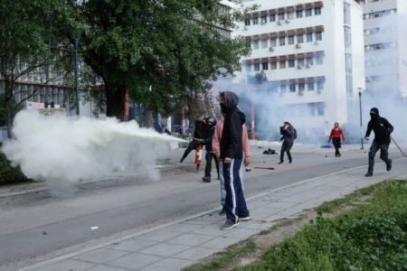 Θεσσαλονίκη: Επεισόδια και δύο συλλήψεις στο ΑΠΘ – Τραυματίστηκε αστυνομικός