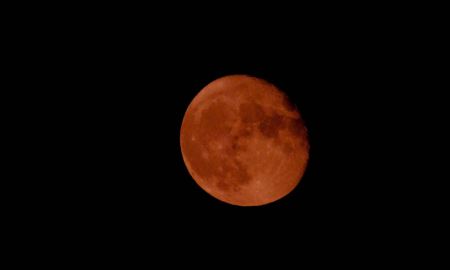 Πανσέληνος: Απόψε το «ματωμένο φεγγάρι»