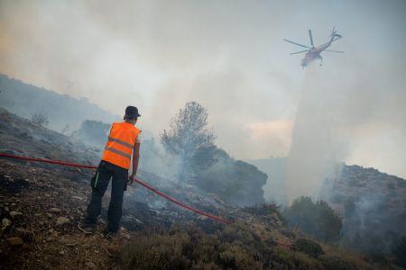 Φωτιά στη Βούλα: Εκκενώθηκε το Παιδικό Χωριό SOS της Βάρης