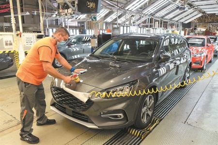 Μείωση παραγωγής του Ford Focus λόγω επενδύσεων στην ηλεκτροκίνηση
