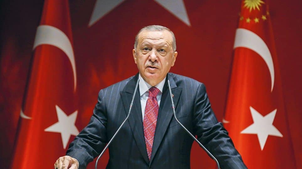 Greece sends letters to NATO, UN, EU on Turkish violations, Erdogan threatens landing on Greek island