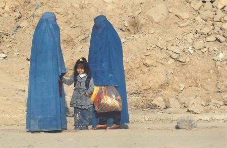 ΟΗΕ: Οι Ταλιμπάν εκφοβίζουν και παρενοχλούν τις γυναίκες