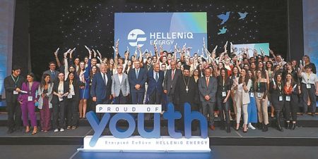 Η HELLENiQ ENERGY δίνει φτερά στα όνειρα των νέων