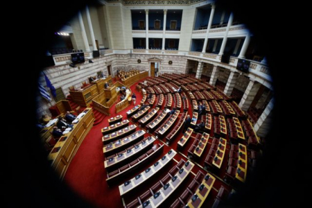 Υποκλοπές – Βουλή: Παύονται οι υποδιοικητές της ΕΥΠ – Οι τελευταίες αλλαγές στο νομοσχέδιο