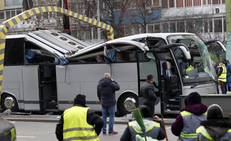 Βουκουρέστι: «Όλα έγιναν σε ένα δευτερόλεπτο» λέει ο οδηγός του μοιραίου λεωφορείου