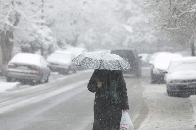 Καιρός: Χιόνια, καταιγίδες και επιδείνωση για το τρίημερο σύμφωνα με την ΕΜΥ