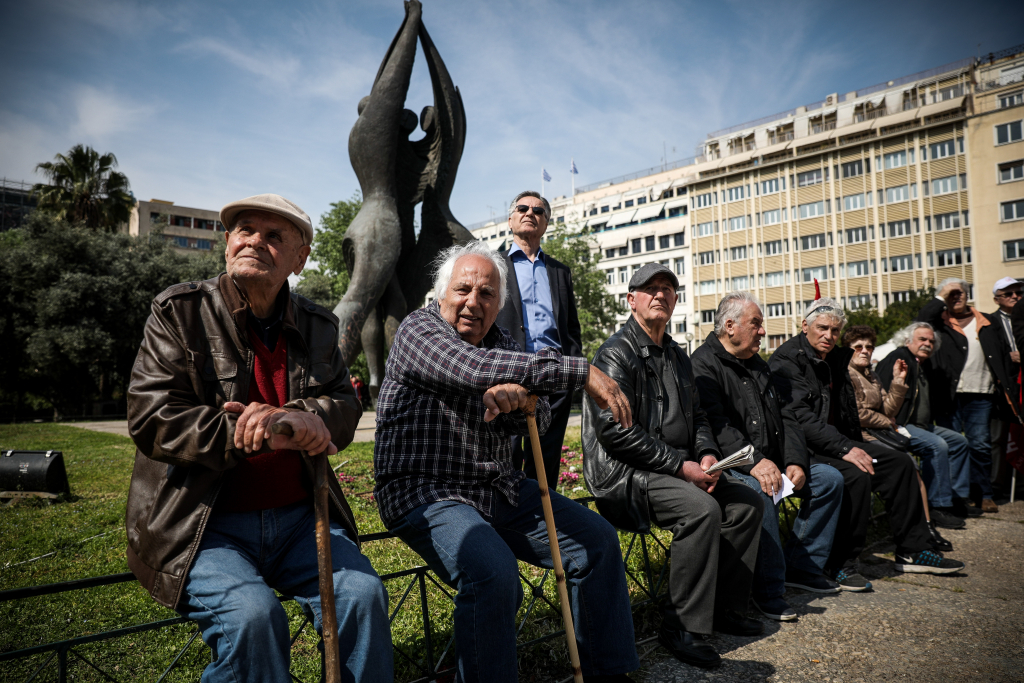 Συντάξεις Νοεμβρίου: Εβδομάδα πληρωμών – Πότε θα μπουν τα χρήματα