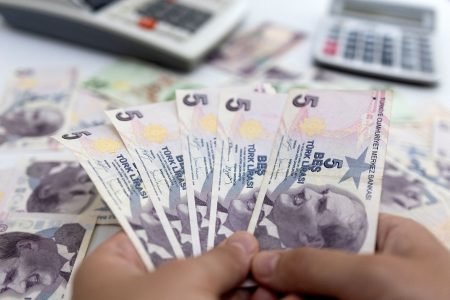 Τουρκία: Στοπ στην εξαγωγή δολαρίων από την κεντρική τράπεζα
