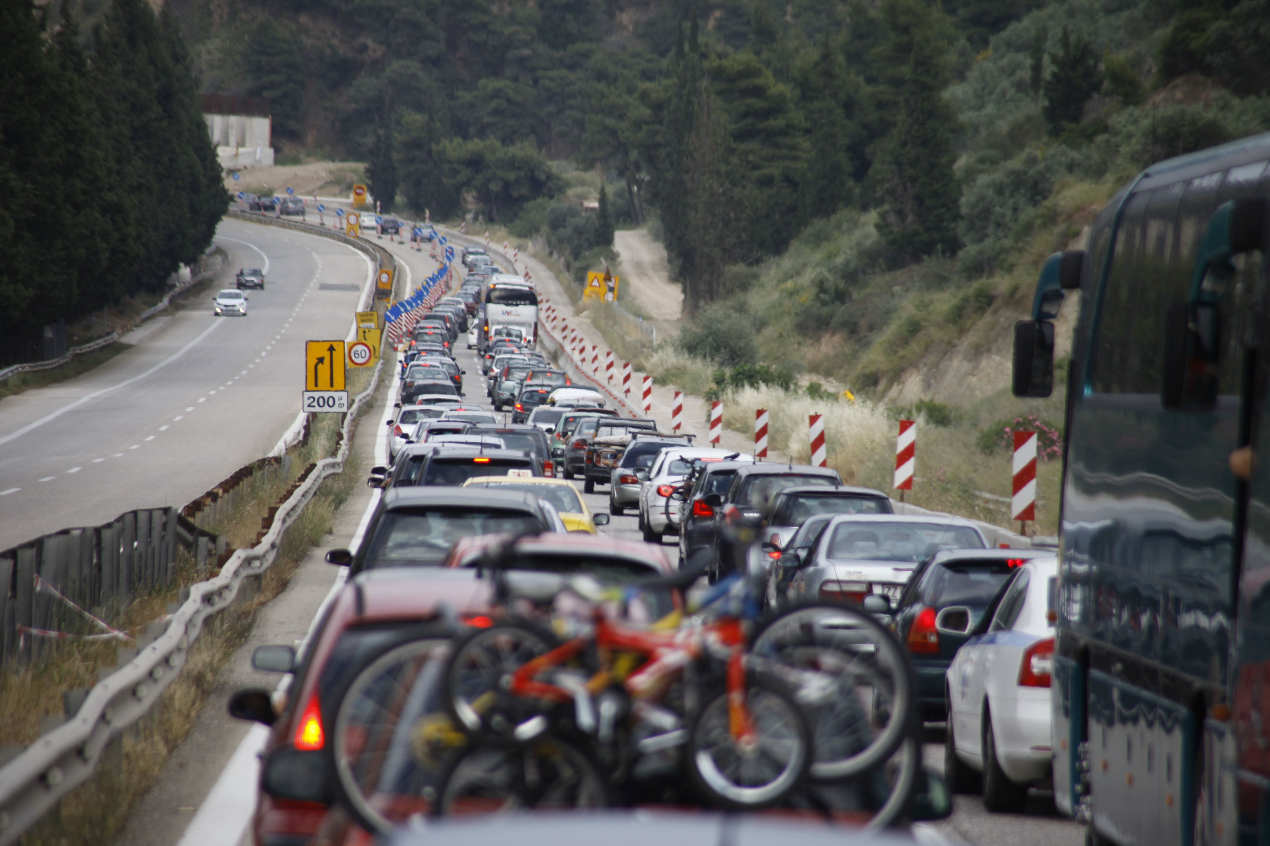 Πάσχα: Τι να προσέξετε κατά την αναχώρηση αλλά και στις διακοπές