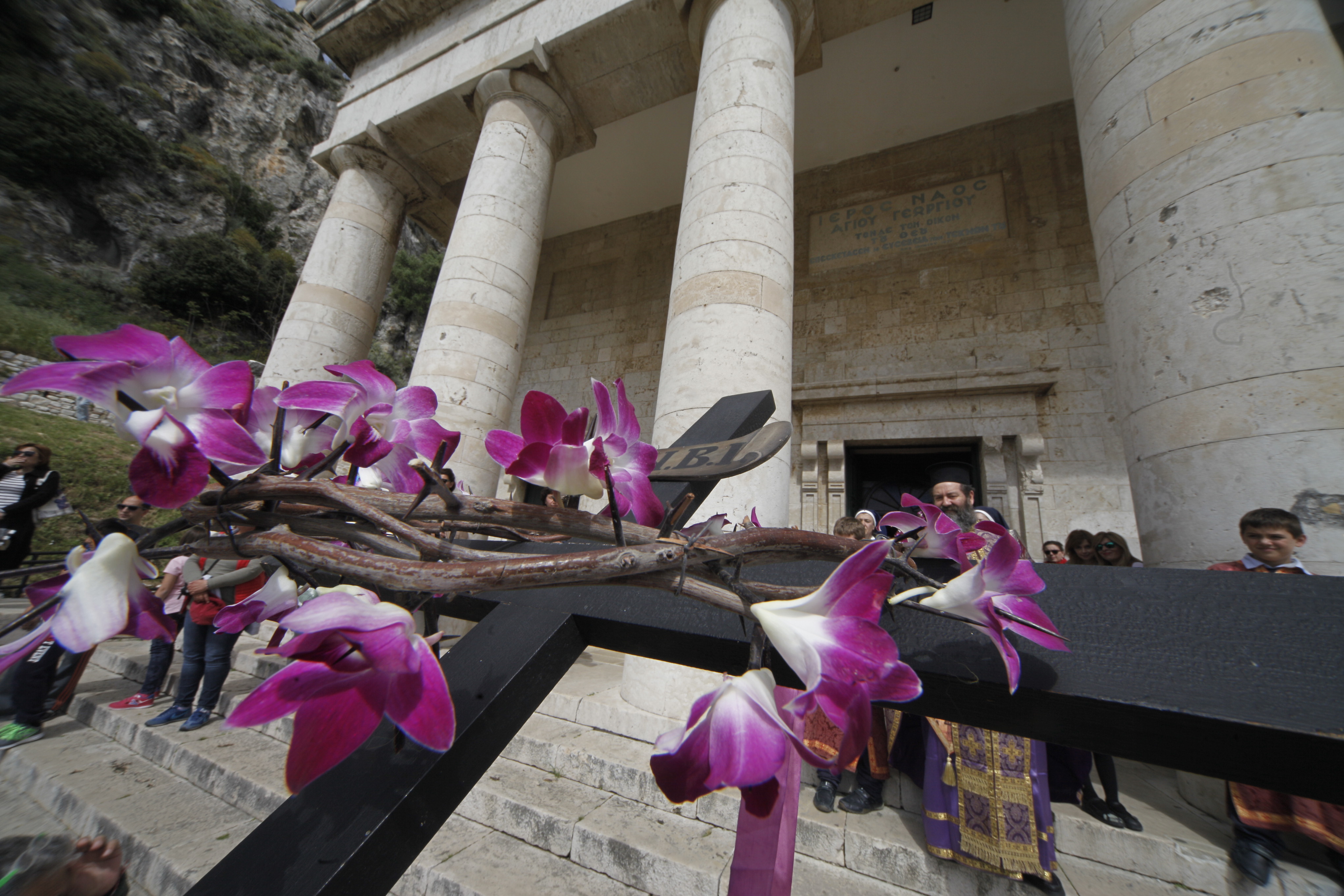 Καιρός-Μεγάλη Παρασκευή: Σε υψηλά επίπεδα η θερμοκρασία – Πού θα βρέξει