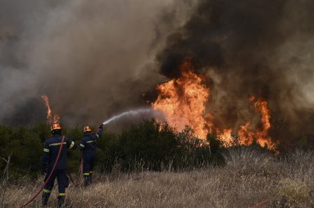 Δράμα: Για τρίτη ημέρα καίει η φωτιά το Φαλακρό
