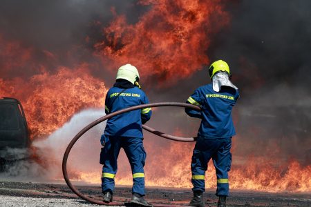 Καύσωνας: Οι περιοχές που κινδυνεύουν από πυρκαγιά – Χάρτης και οδηγίες