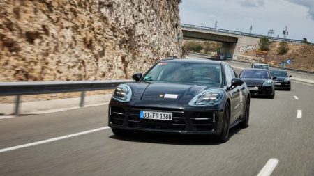 Με αραβικό άρωμα η πρεμιέρα της Porsche Panamera