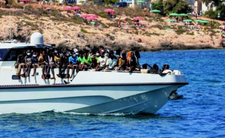 Το Μεταναστευτικό «απειλεί» τηνκυβέρνηση Μελόνι
