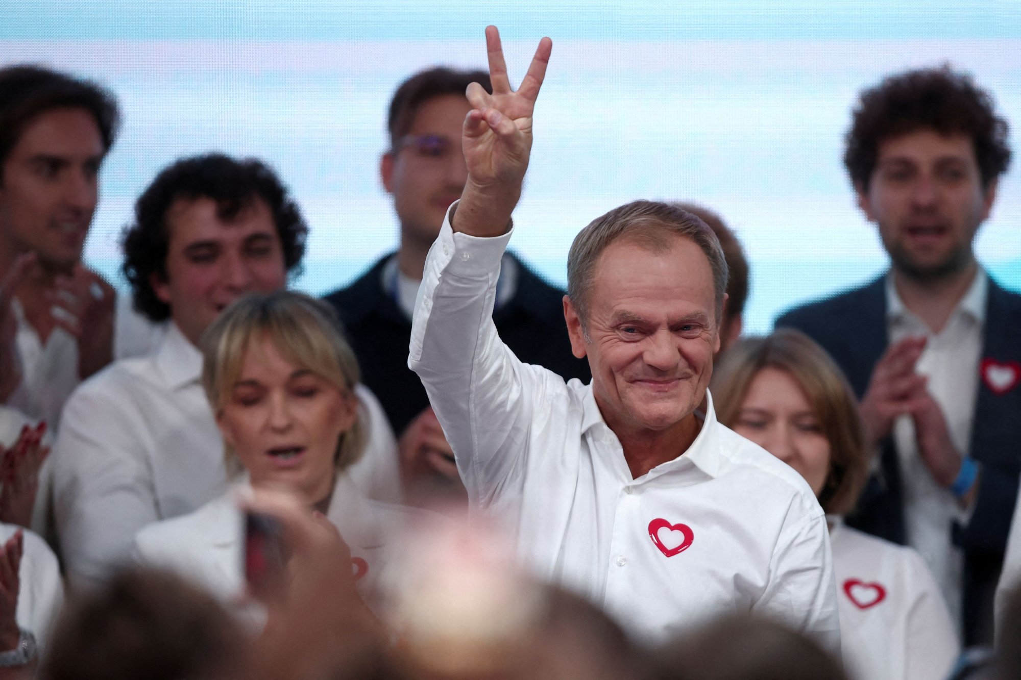 Εκλογές Πολωνία – exit polls: Νίκη αλλά και ήττα για το εθνικιστικό κόμμα PiS – Χάνει την εξουσία – Πανηγυρίζει ο Τουσκ