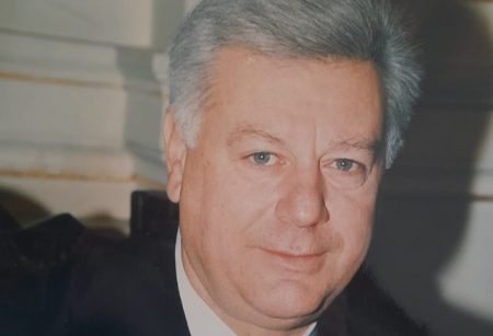 Πέθανε ο πρώην υφυπουργός του ΠαΣοΚ Θόδωρος Κοτσώνης