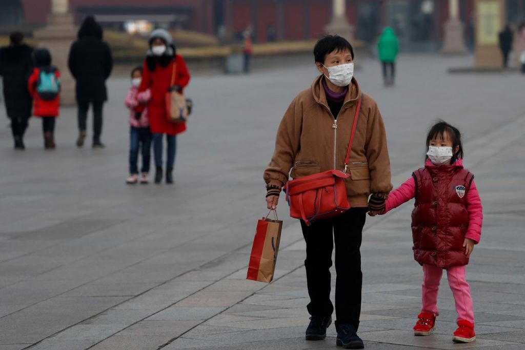 Κίνα: Μυστηριώδες κύμα πνευμονίας πυροδοτεί φόβους – Τι ζητά ο ΠΟΥ
