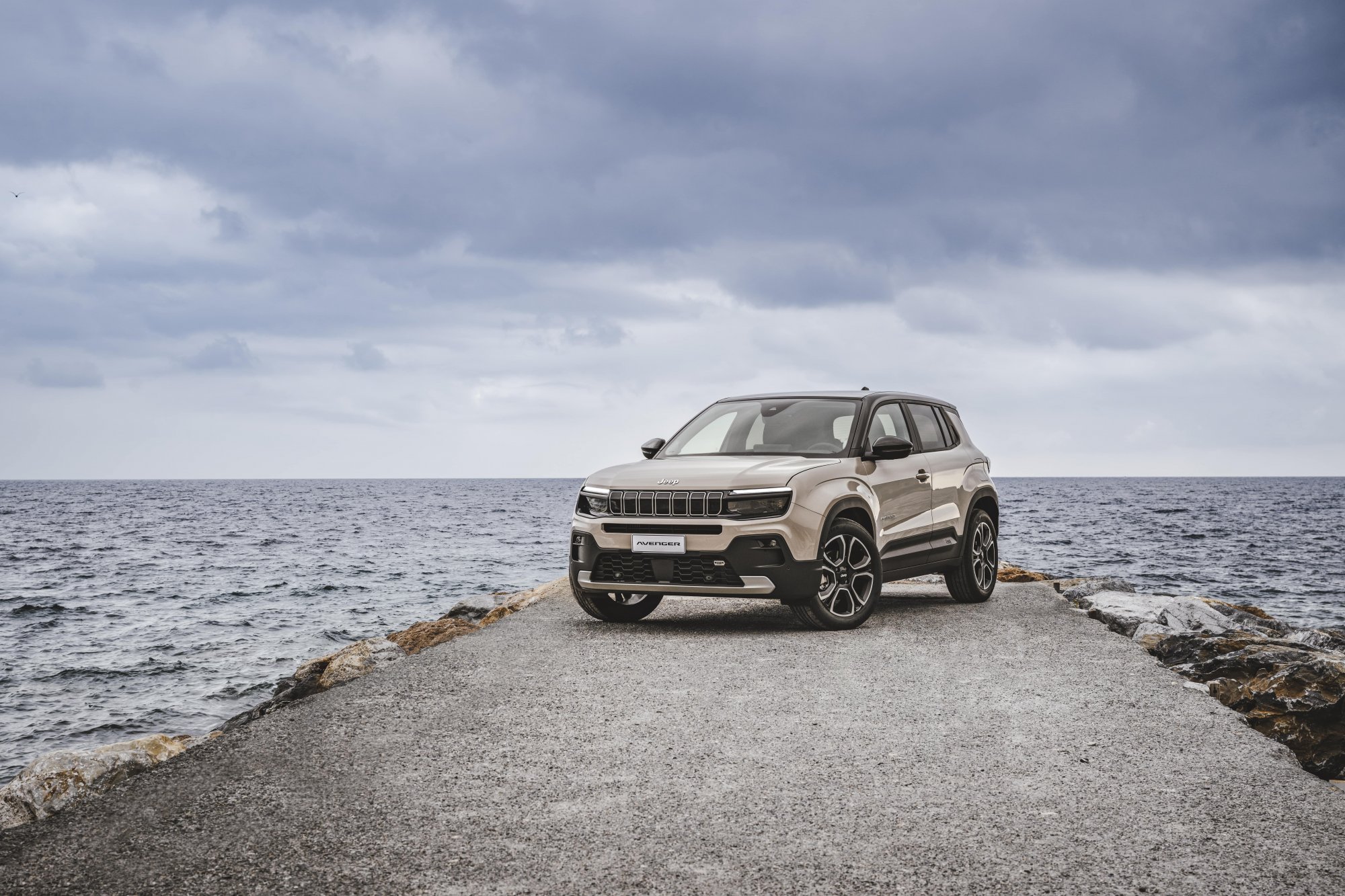 Διαθέσιμο στην Ελλάδα το Jeep Avenger e-Hybrid