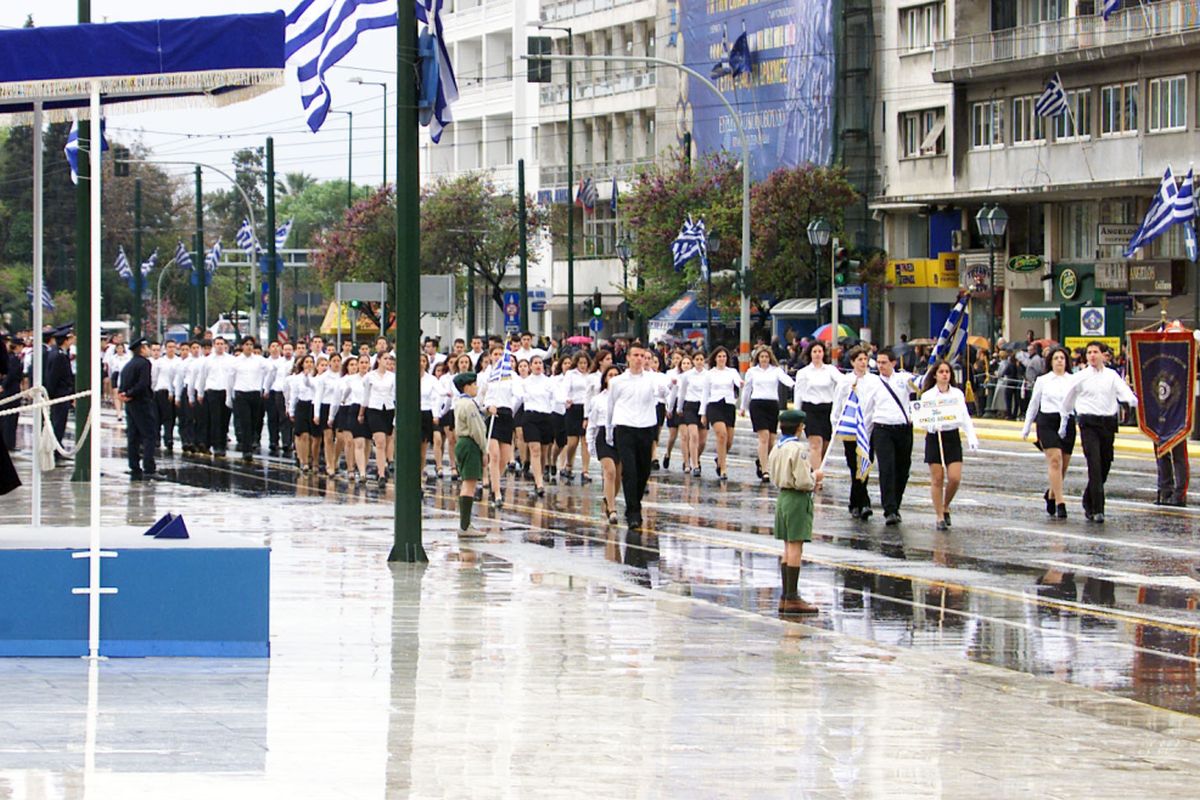 Καιρός: Εχθρός των παρελάσεων την 25η Μαρτίου, έρχεται νέα κακοκαιρία