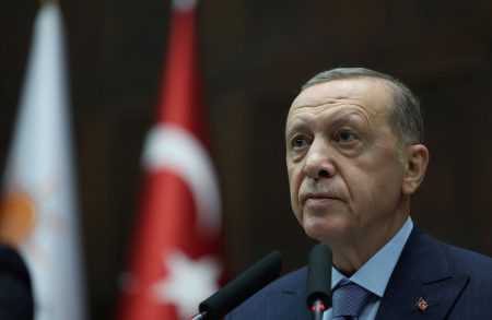 Τουρκία: Αλλαγή Συντάγματος θέλει ο Ερντογάν – Πώς πιέζει τους Κούρδους
