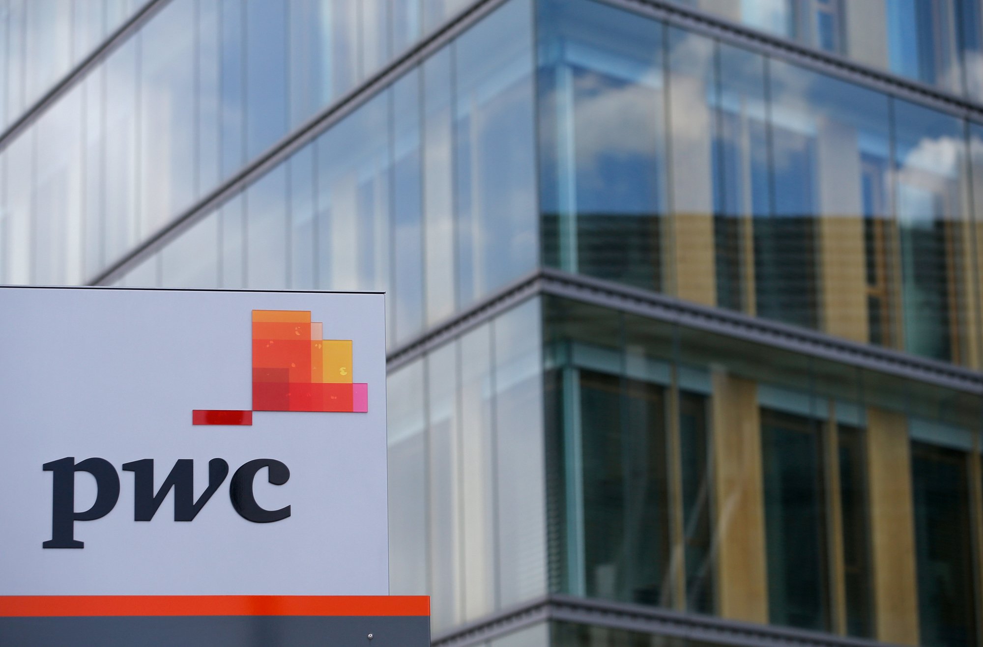 Τετραήμερη εργασία από την PwC Ελλάδας για τους νέους Auditors