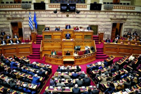 Κόμματα με τον εαυτό τους και για τον εαυτό τους