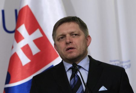 Ευρωεκλογές: Ψηφίζουν οι Σλοβάκοι στη «σκιά» της απόπειρας δολοφονίας του Φίτσο