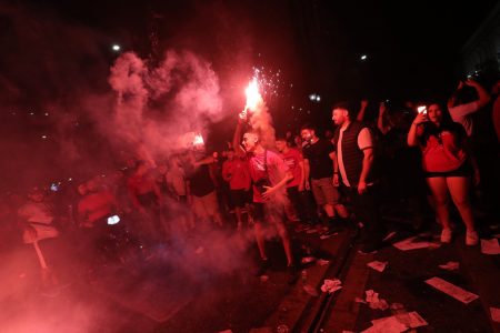 Ολυμπιακός: Στις «φλόγες» η Ελλάδα για την κατάκτηση του Conference