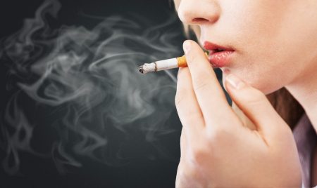 Κάπνισμα: Τι δείχνει νέα έρευνα για τη διακοπή του