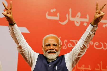 Ινδία: Νικητής ο Μόντι, αλλά χωρίς πλειοψηφία