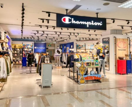 Champion: Πωλήθηκε το brand – Το ποσό «μαμούθ»