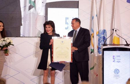 Γιάννα Αγγελοπούλου: Τιμήθηκε με το βραβείο της Ολυμπιακής Δάφνης