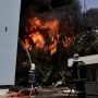 Κηφισιά: Κόλαση φωτιάς στο εργοστάσιο που τυλίχθηκε στις φλόγες (εικόνες)