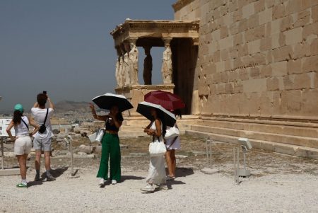 Καύσωνας: Ποιες ώρες θα είναι κλειστοί οι αρχαιολογικοί χώροι της Αθήνας