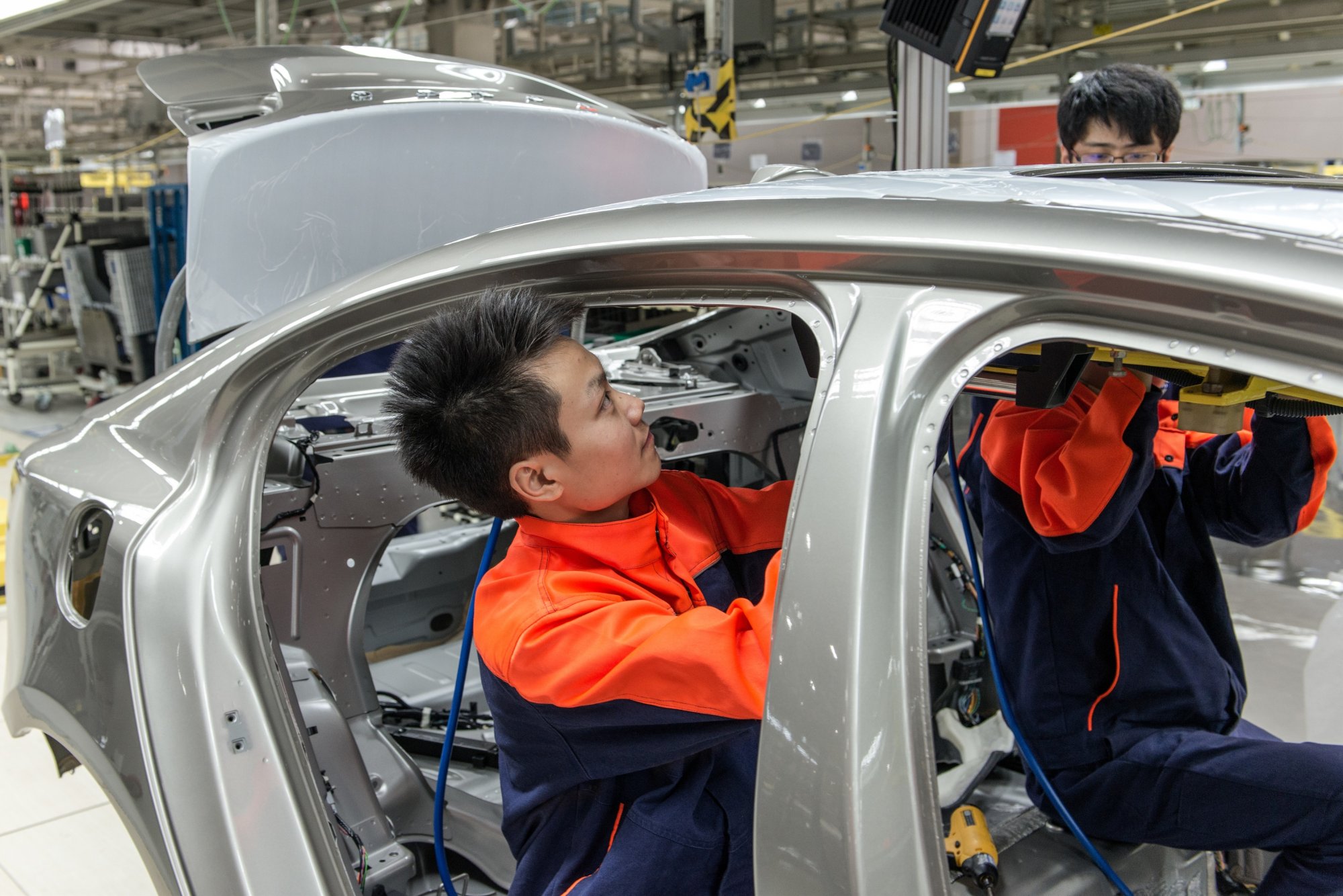 Πώς η επιβολή νέων δασμών στα κινέζικα οχήματα ταράζει τις ισορροπίες
