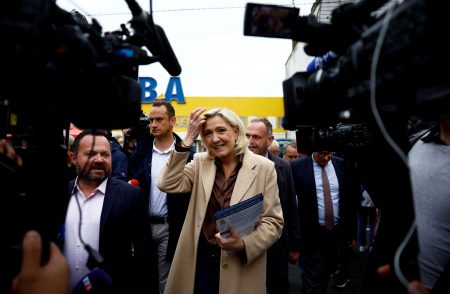 Γαλλία – Λεπέν: Εξαφανίστηκαν οι φιλορωσικές θέσεις από τη σελίδα του κόμματος της