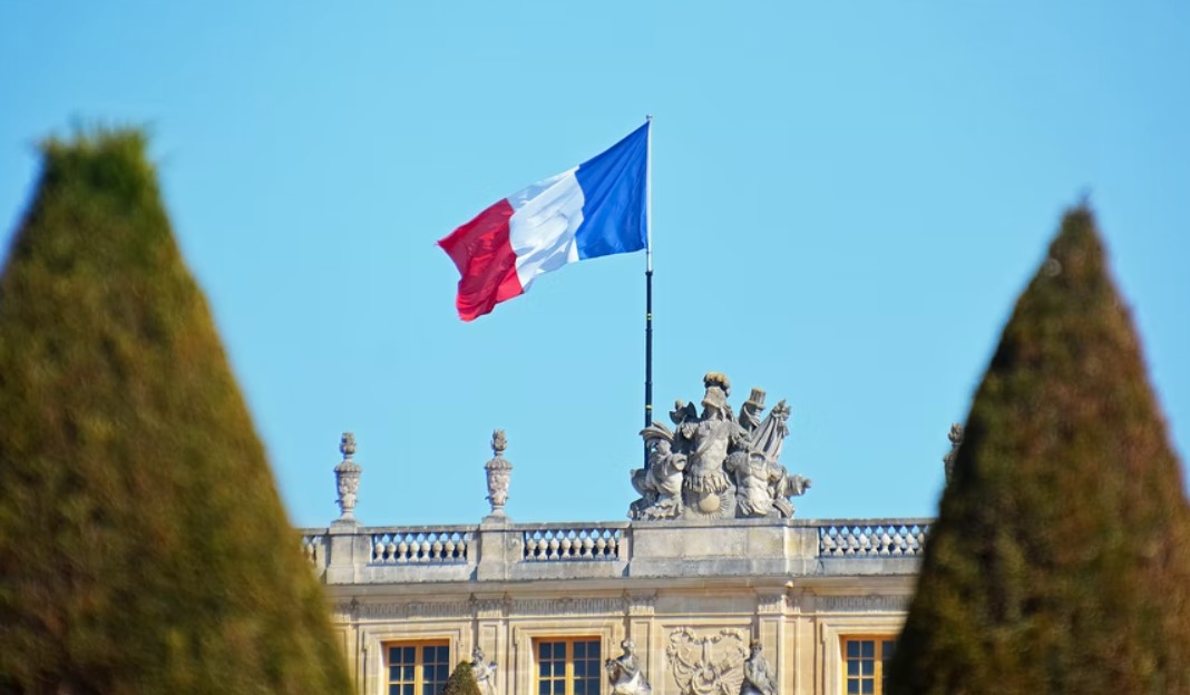 Γαλλία όπως Ιταλία: Τι φοβούνται οι επενδυτές, ο παράγοντας ευρώ