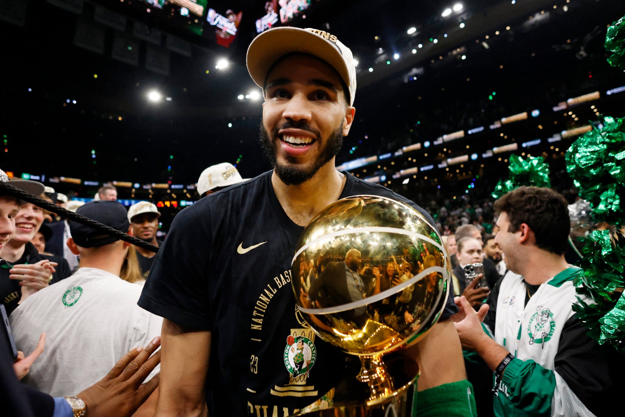 Οι Celtics είναι ξανά πρωταθλητές: Οι losers, η γιαγιά και ο Glue Guy