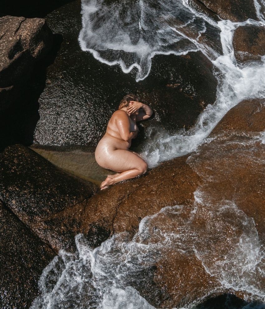 Haotique: Η φωτογράφος που αποθεώνει το γυμνό γυναικείο σώμα, για κάθε του «ατέλεια»