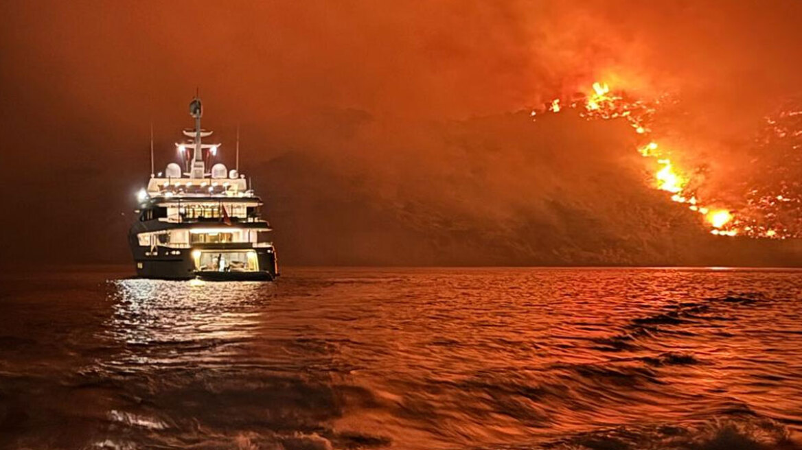 Ύδρα: «Ήταν το μοναδικό σκάφος στο σημείο» – Μαρτυρίες για το πώς προκλήθηκε η φωτιά