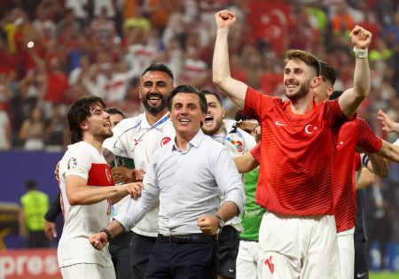 Τσεχία – Τουρκία 1-2: Οι Τούρκοι στους «16» του Euro 2024