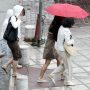 Καιρός: Βροχές και μελτέμια ρίχνουν τη θερμοκρασία