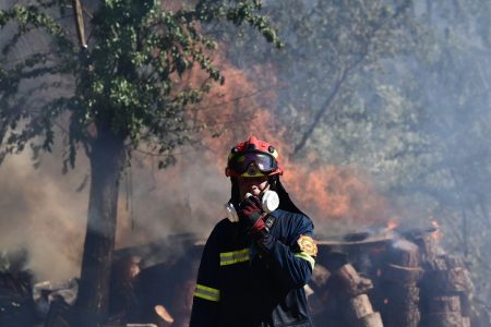 Φωτιά τώρα στη Πρέβεζα – Ήχησε το 112 για τους κατοίκους της Φιλιππιάδας