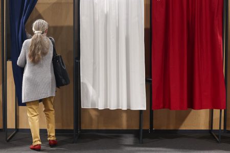 Εκλογές στη Γαλλία: Μεγάλη η συμμετοχή – Ξεπερνά το 60%