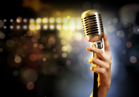 Πασίγνωστος τραγουδιστής κατηγορείται για φοροδιαφυγή ύψους 1,5 εκατ. ευρώ