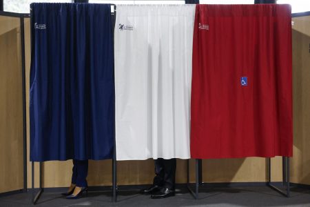 Γαλλία – Επίσημα exit poll: Μεγάλη ανατροπή – Τρίτη η Λεπέν, πρώτο το Νέο Λαϊκό Μέτωπο