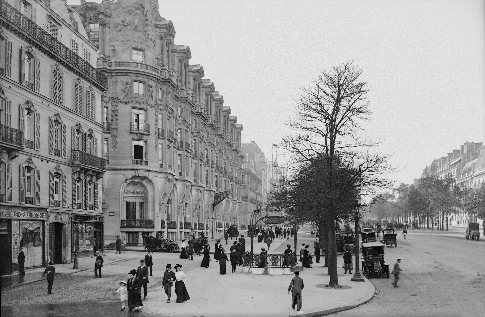 Έτσι χτίστηκε το Παρίσι: Η ιστορία της Πόλης του Φωτός