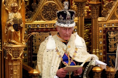 Ο λόγος του βασιλιά: Ο Κάρολος παρουσίασε το σχέδιο του Κιρ Στάρμερ